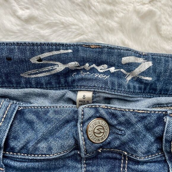 Seven7 Hi-Rise Distressed Denim Short - Women’s 8 - Picture 4 of 6